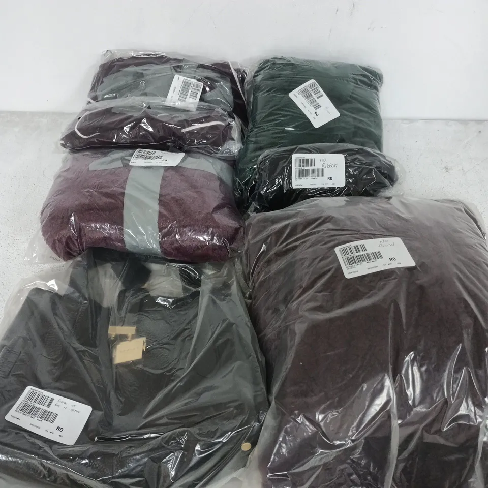 APPROXIMATELY 18 ASSORTED CLOTHING ITEMS IN VARIOUS SIZES, COLOURS & STYLES TO INCLUDE BRANDS SUCH AS RADLEY LONDON, COZEE HOME, ASHWOOD LEATHER, ETC - COLLECTION ONLY