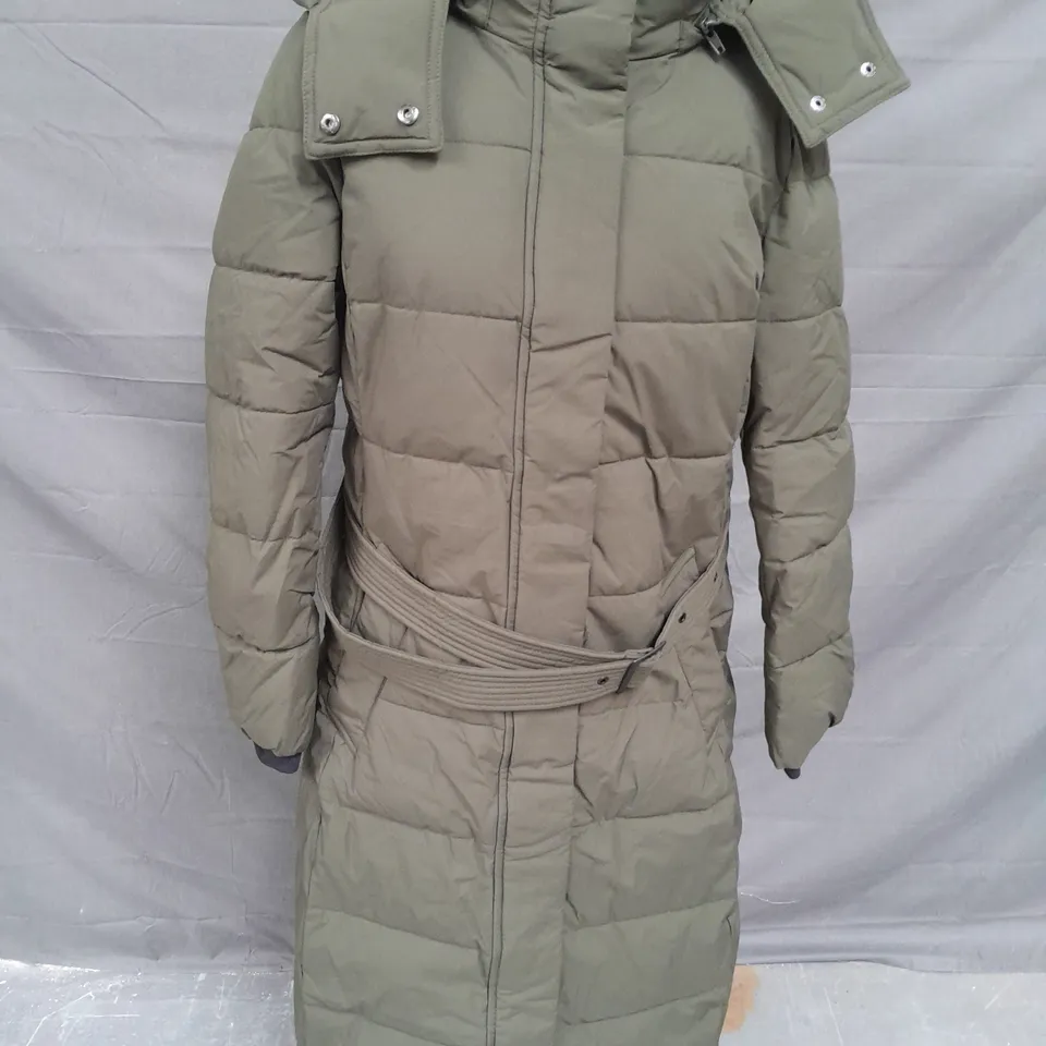 NVLT LONGLINE PUFFER COAT IN GREEN - XS
