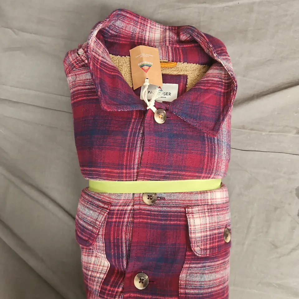 PASSENGER FREESTYLE SHERPA-LINED OVERSHIRT IN WINE/RICH NAVY CHECK - MEDIUM