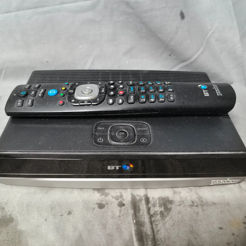 BT YOUVIEW SET-TOP BOX WITH REMOTE