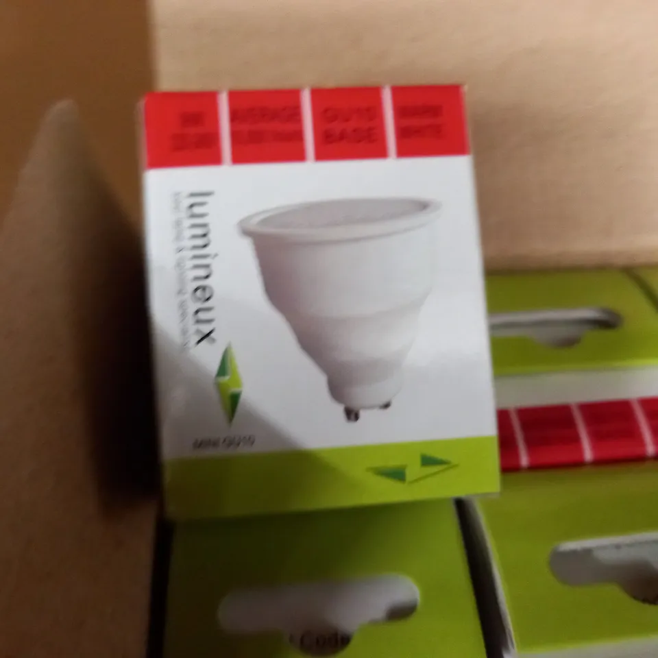 LOT OF 10 LUMINEUX GU10 BASE WARM WHITE LIGHT BULBS