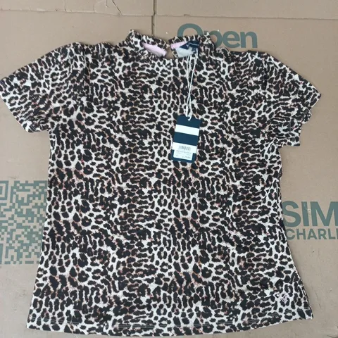 CREW CLOTHING COMPANY SHORT SLEEVE FRILL NECK TEE IN LEOPARD PRINT SIZE 12