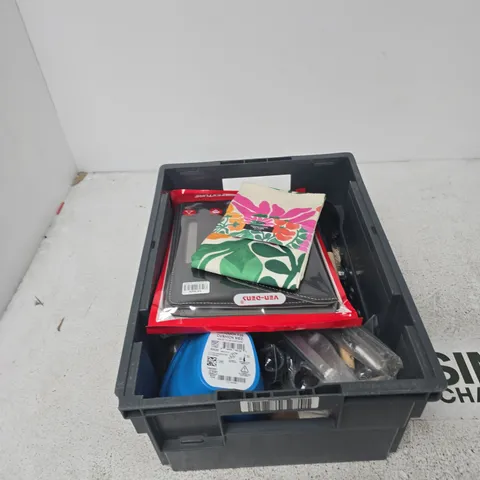 TOTE OF APPROXIMATELY 12 ASSORTED ITEMS TO INCLUDE: WAR JUICE BOTTLE