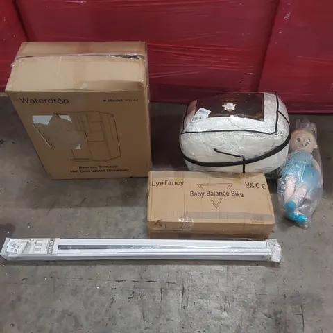 PALLET OF ASSORTED ITEMS INCLUDING: REVERSE OSMOSIS HOT/COLD WATER DISPENSER, BABY BALANCE BIKE, BEDDING, BLINDS, DOLL ECT