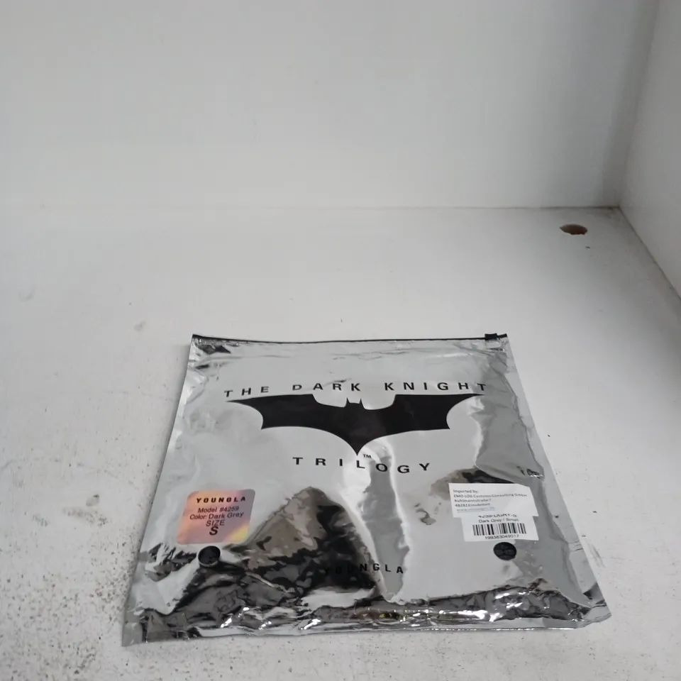 YOUNGLA DARK GREY THE DARK KNIGHT TRILOGY CREW NECK TOP – UK S