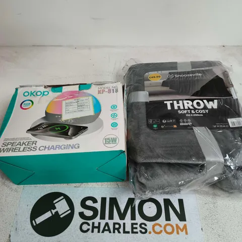 APPROXIMATELY 5 ASSORTED HOUSEHOLD ITEMS TO INCLUDE SPEAKER, BEDDING, THROW ETC