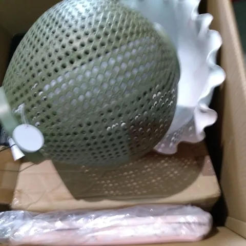 LARGE QUANTITY OF ASSORTED HOME WARE TO INCLUDE;HOSE, SOLAR STUDIO LAMP AND STORAGE