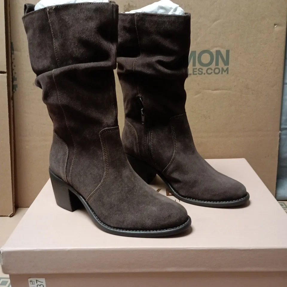 CARVELA SECIL KNEE HIGH BROWN SUEDE BOOTS SIZE 4