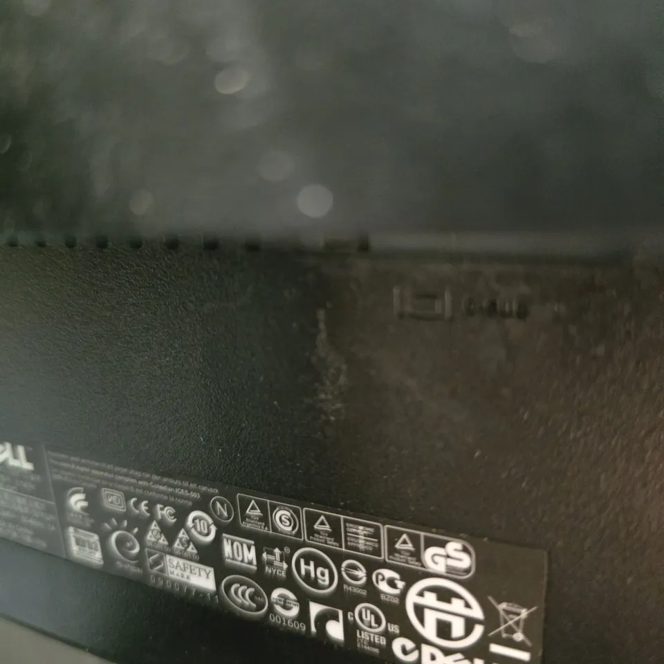 DELL LCD COMPUTER MONITOR .