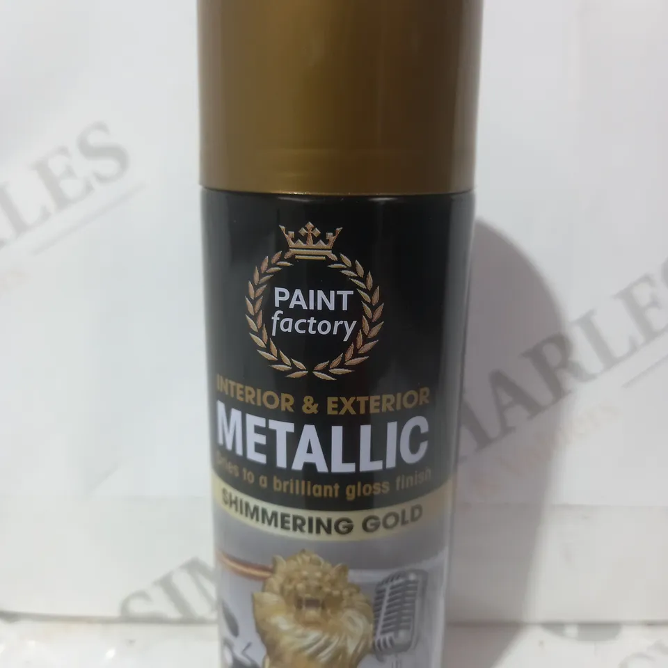 BOX OF APPROXIMATELY 20 CANS OF PAINT FACTORY INTERIOR & EXTERIOR METALLIC SPRAY PAINT IN SHIMMERING GOLD (200ML)