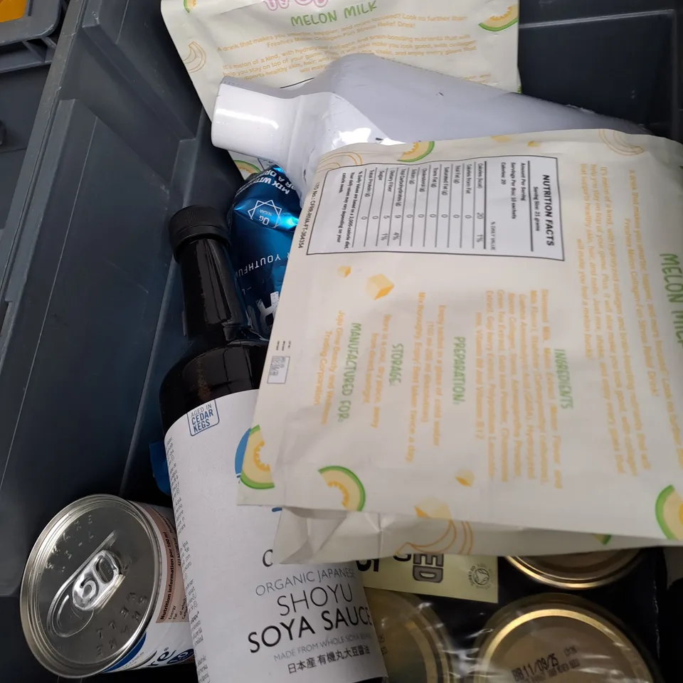 BOX OF APPROXIMATELY 10 ITEMS TO INCLUDE SOYA SAUCE, MELON MILK, COLLAGEN PROTEIN ETC