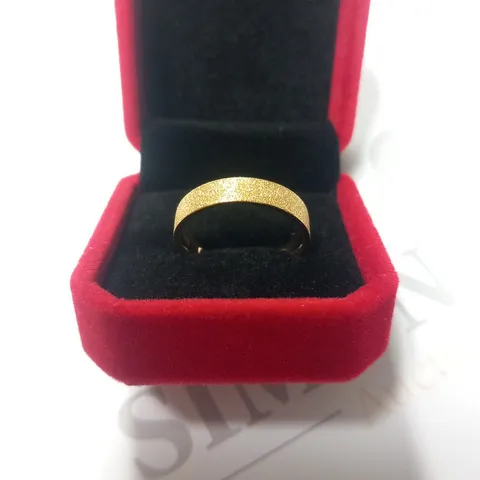 BERING GOLD PLATED SPARKLY RING SIZE 9