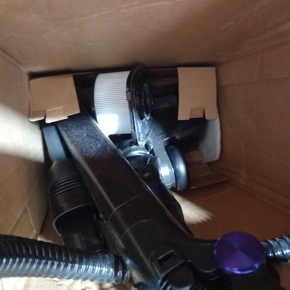 SHARK CORDLESS STICK VACUUM IZ390UKTQ