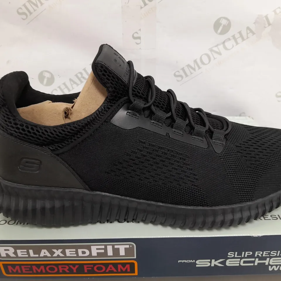 BOXED PAIR OF SKECHERS WORK SLIP RESISTANT TRAINERS IN BLACK - UK 10.5