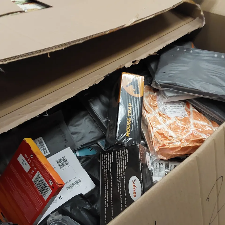 PALLET OF ASSORTED HOUSEHOLD ITEMS AND CONSUMER PRODUCTS. INCLUDES TOYS, MOUSE TRAPS, DIABETIC SOCKS, SPORTS NUTRITION CAPSULES, GIN MAKER KITS ETC 