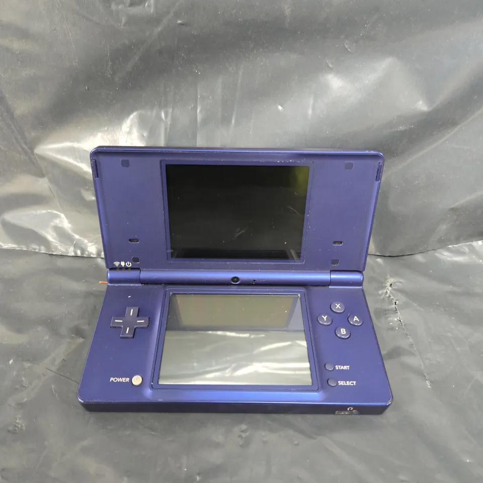HANDHELD NINTENDO DS