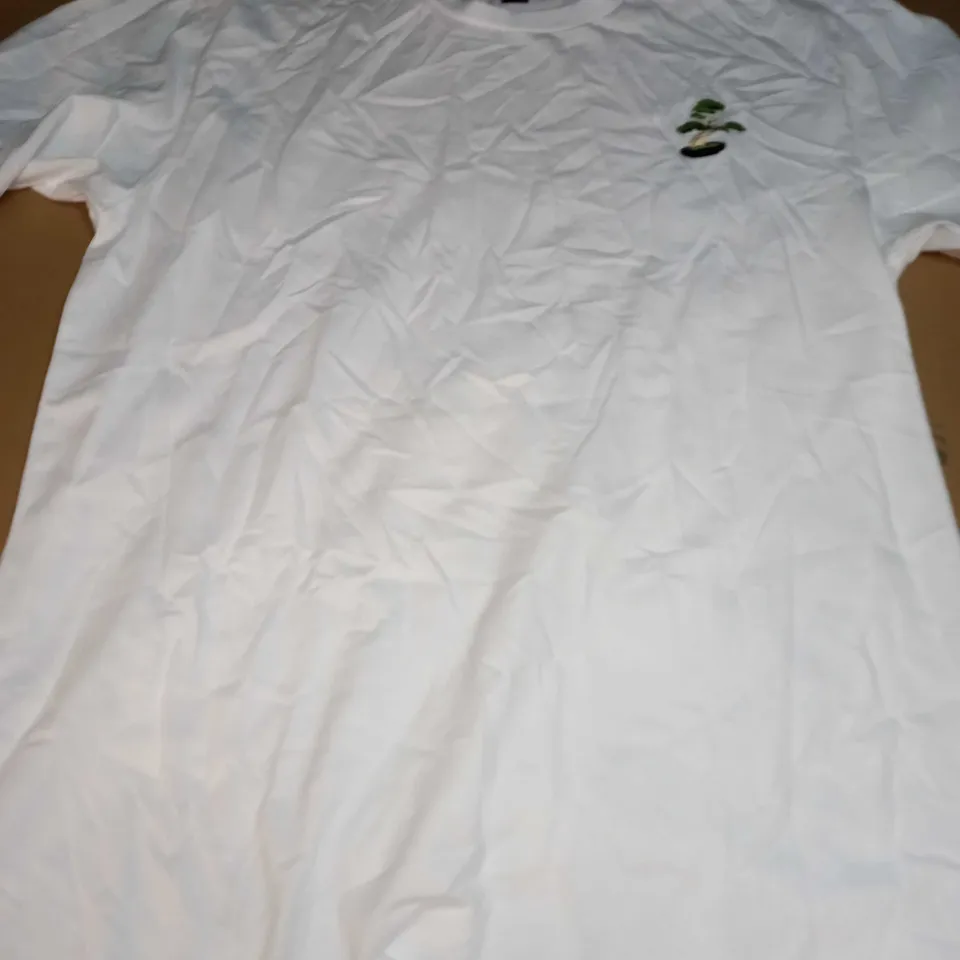 PERCIVAL BONSAI TREE T-SHIRT IN WHITE - XL