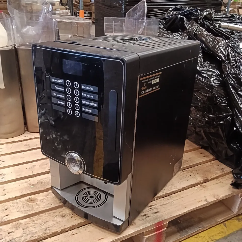COMPACT EC BEAN-TO-CUP COFFEE MACHINE