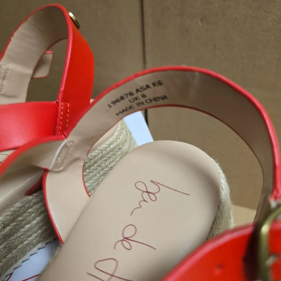 BEN DI LISI RED CROSS-STRAP ESPADRILLE WEDGE SANDALS – UK 6 – WOMEN'S FOOTWEAR