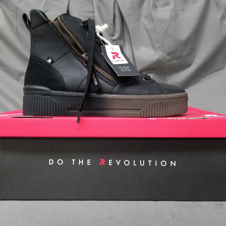 BOXED PAIR OF RIEKER PLATFORM REVOLUTION SHOES IN BLACK SIZE 3.5