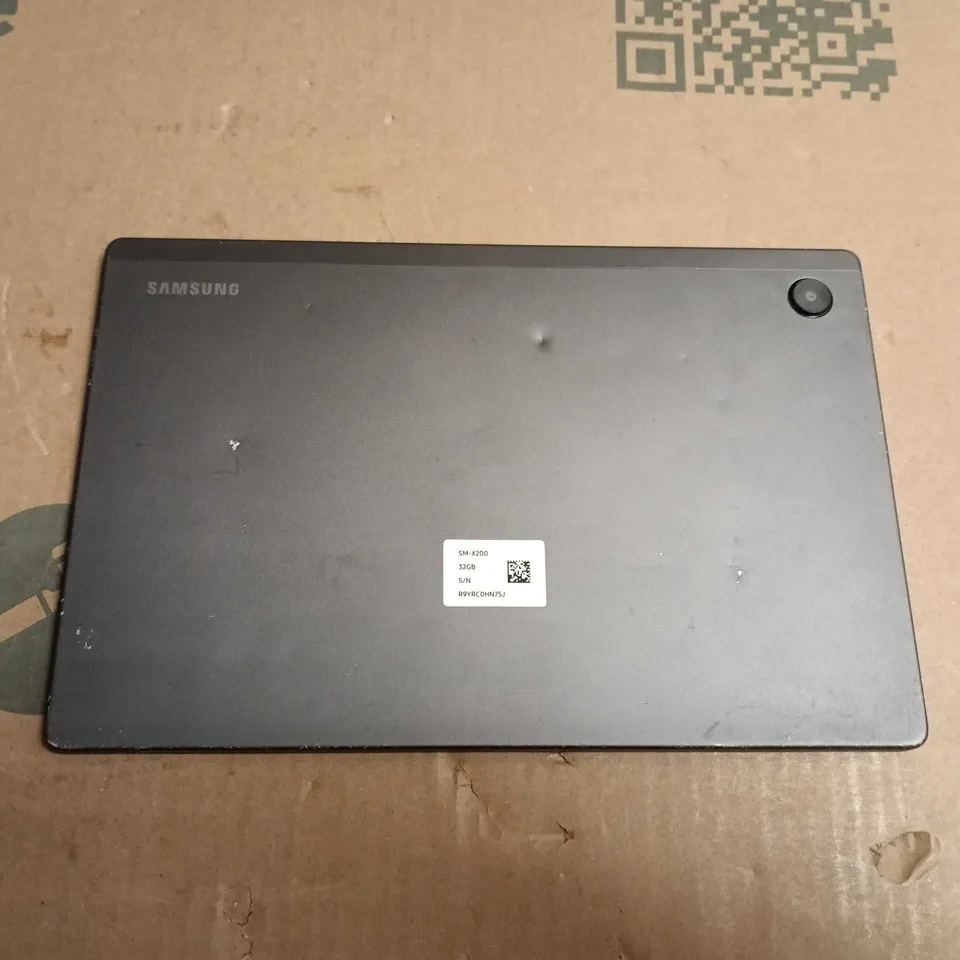 SAMSUNG TABLET SM-X200 32GB – BLACK