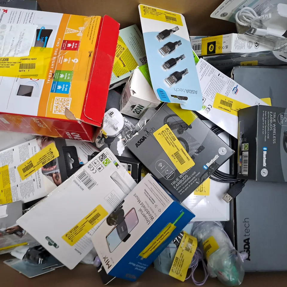 BOX OF APPROXIMATELY 50 ASSORTED ELECTRICAL ITEMS TO INCLUDE WIRELESS EARBUDS, AERIAL, ON-EAR HEADPHONES, ETC