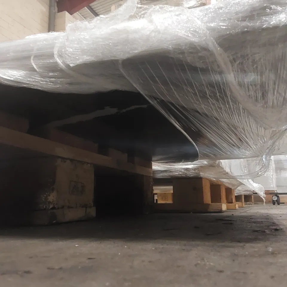 PALLET CONTAINING ASSORTED BATHROOM FURNITURE ITEMS