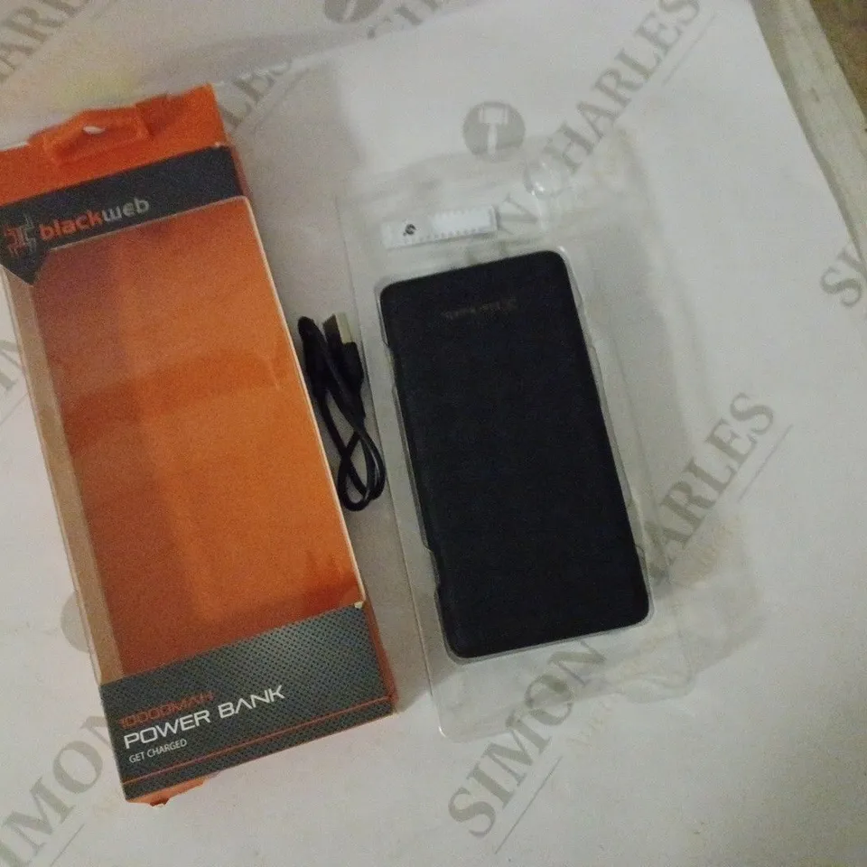 BLACK WEB POWER BANK