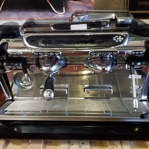 TRADITIONAL FAEMA EMBLEMA COFFEE MACHINE