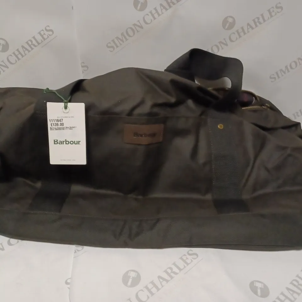 BARBOUR ESSENTIAL OLIVE HOLDALL
