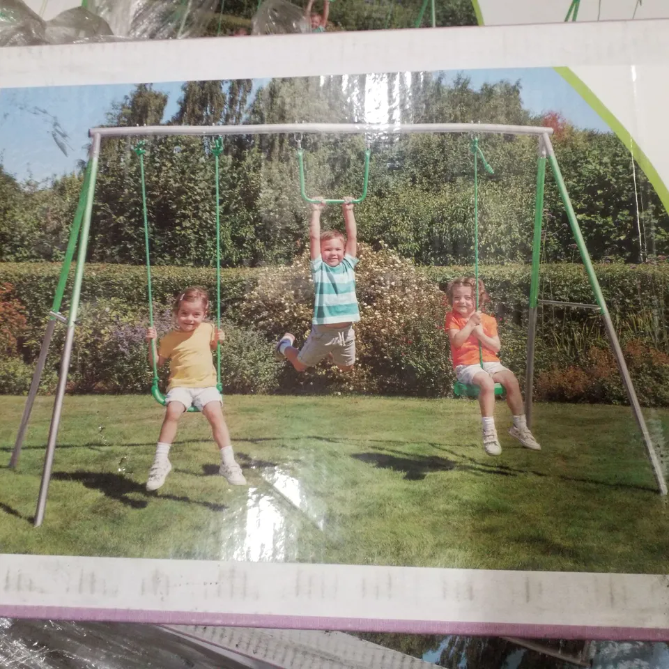 BOXED SPORTSPOWER ACTIVITY PLAY SET - SINGLE SWING, BUTTON SWING & MONKEY BAR