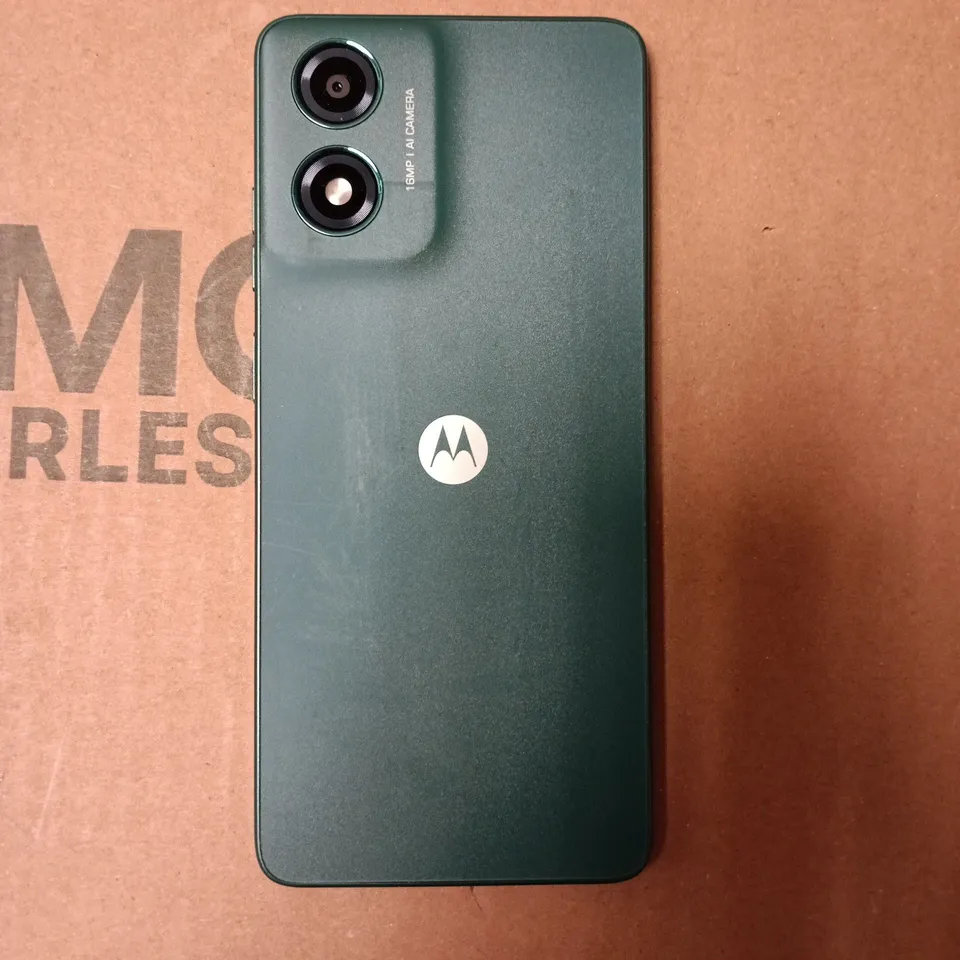 MOTOROLA MOTO G04 IN GREEN