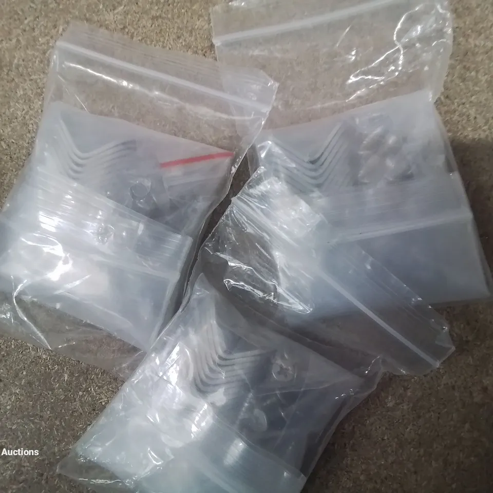 APPROXIMATELY 7 BRAND NEW BOXED ITEMS.