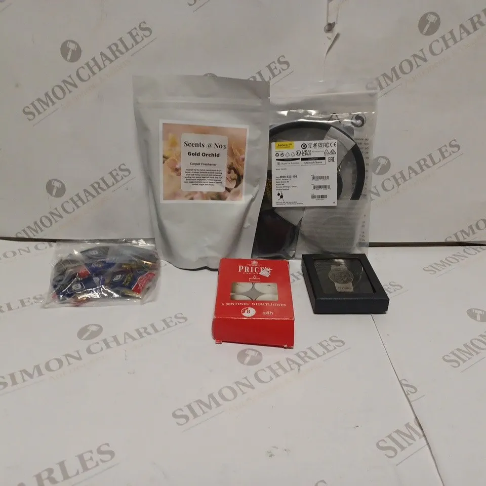 APPROXIMATELY 15 HOUSEHOLD ITEMS TO CONTAIN PRICES 6 SENTINEL NIGHTLIGHTS, SCENTS GOLDS ORCHID CARPET FRESHENER, PACK OF BADGES ETC 