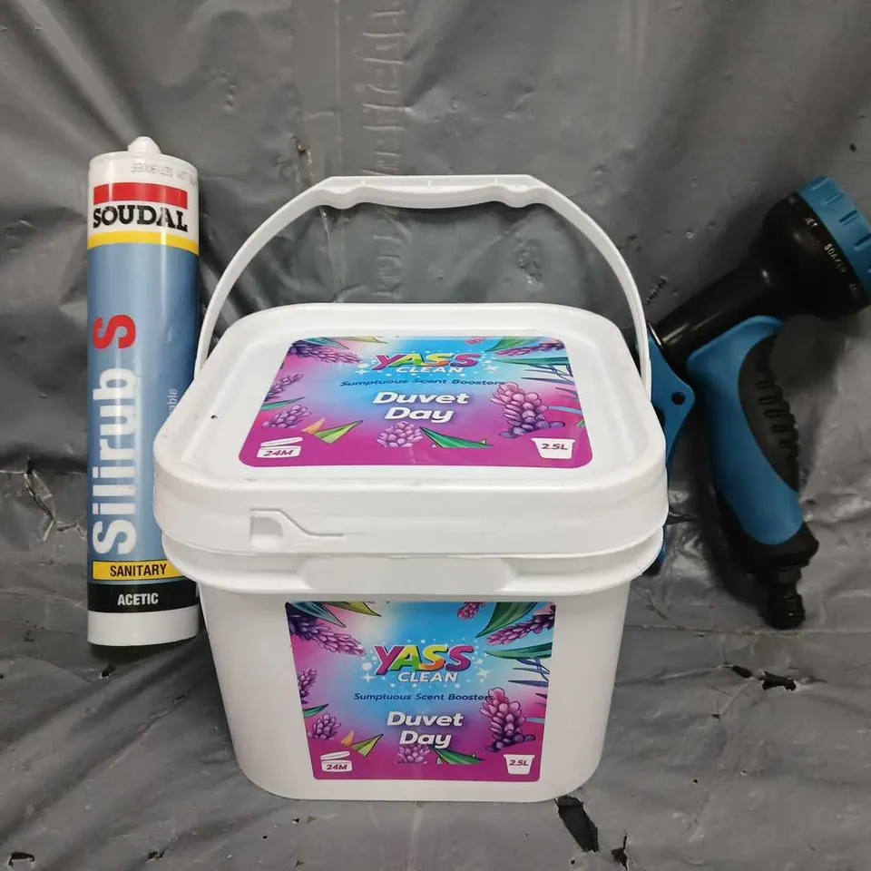 APPROXIMATELY 5 ASSORTED HOUSEHOLD ITEMS TO INCLUDE YASS CLEAN SCENT BOOSTERS, SILIRUB S, ETC