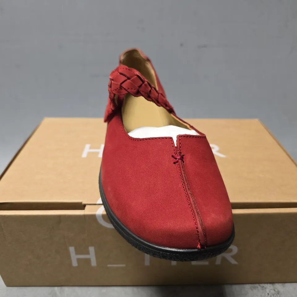 BOXED HOTTER SHAKE II EXTRA WIDE RED CURRANT - UK 7.5