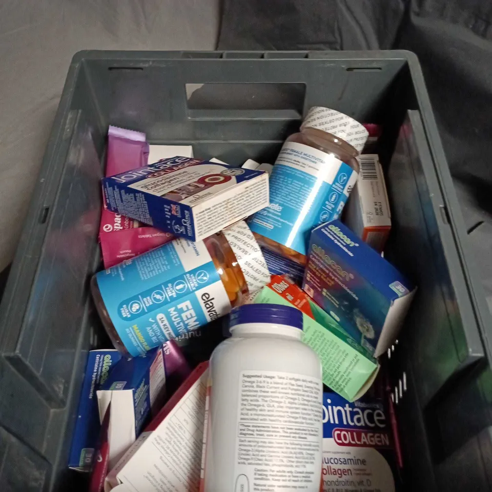APPROXIMATELY 20 ASSORTED VITAMIN AND SUPPLEMENT ITEMS INCLUDING ELAVATE FEMLE MULTIVITAMIN , VITABIOTICS JOINTCARE AND NOW OMEGA 3-6-9 
