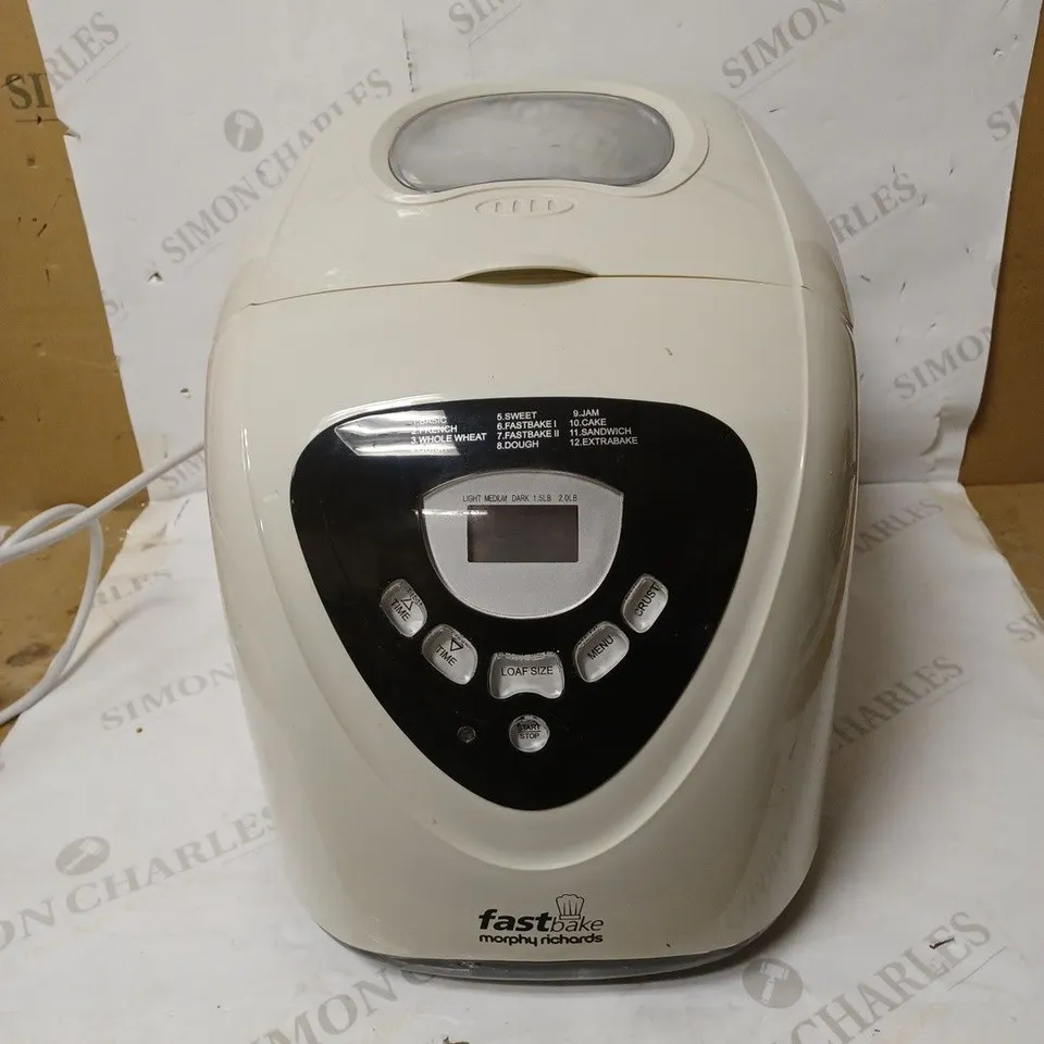 MORPHY RICHARDS FASTBAKE BREADMAKER