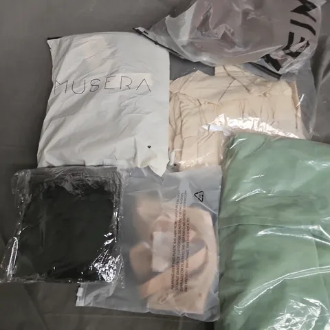 APPROXIMATELY 35 ASSORTED CLOTHING ITEMS IN VARIOUS SIZES, STYLES & COLOURS TO INCLUDE DRESSES, BRAS, TOPS, ETC - COLLECTION ONLY