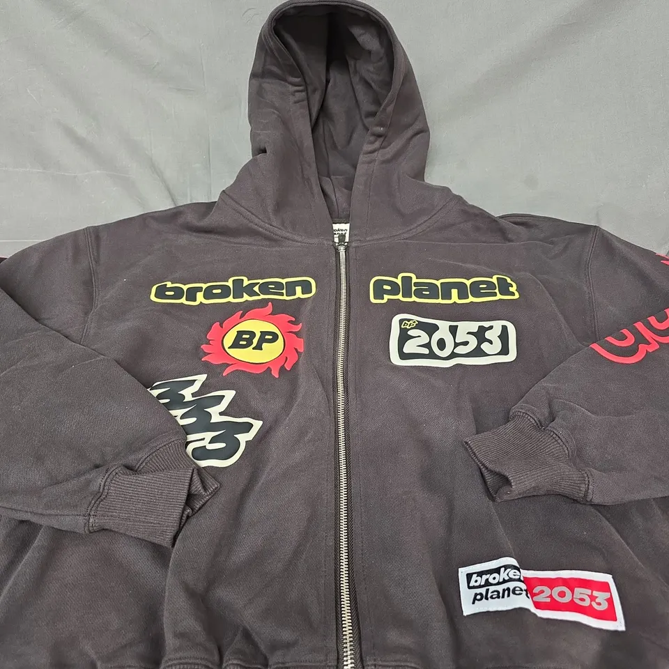 BROKEN PLANET 2053 HOODIE – ZIP HOODIE WITH PATCH GRAPHICS - SIZE SMALL