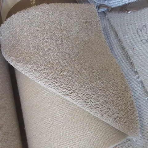 ROLL OF QUALITY LINGDALE ELITE RYELSTONE CARPET - APPROXIMATELY 4 x 3m