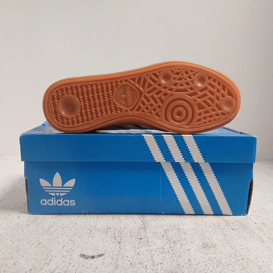 BOXED PAIR OF ADIDAS HANDBALL SPEZIAL TRAINERS IN DARK TAUPE SIZE UK 5