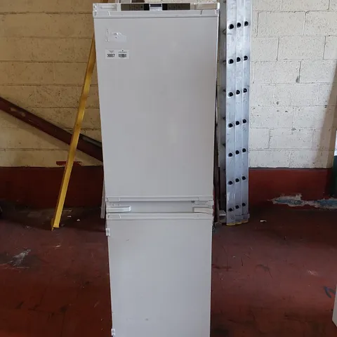 GRUNDIG GKFED445 BUILT-IN INTEGRATED 50/50 FRIDGE FREEZER