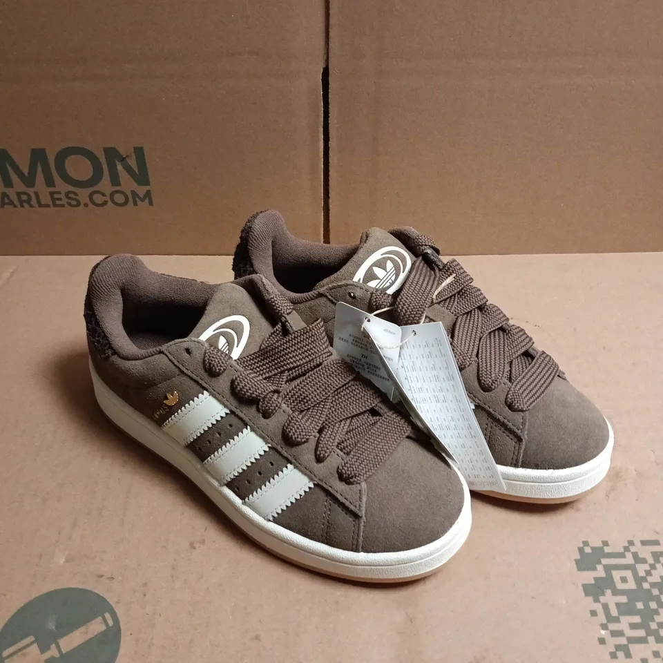 PAIR OF ADIDAS ORIGINALS CAMPUS 00S TRAINERS - 4