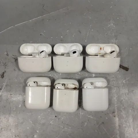 6 X APPLE AIRPOD WIRELESS EARPHONES WITH CHARGING CASES