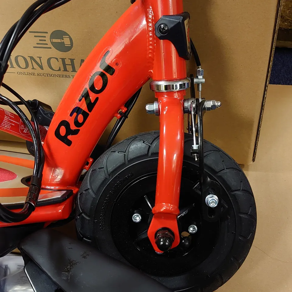 RAZOR POWERCORE E100S 24V SCOOTER - RED