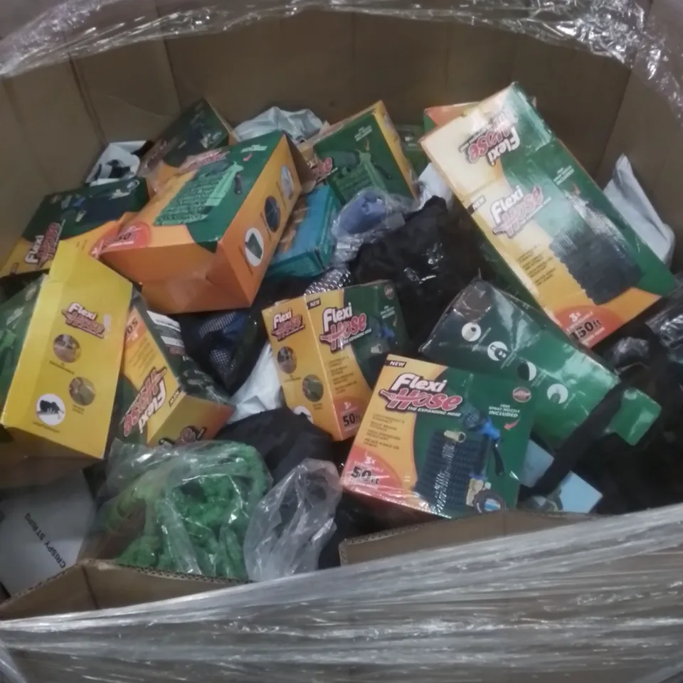 PALLET CONTAINING LARGE QUANTITY OF MULTI-PURPOSE HOSES 