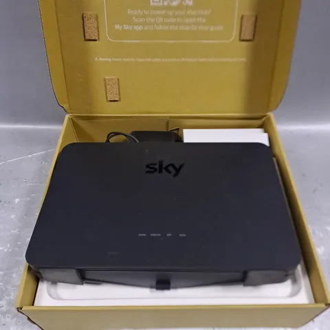 SKY Q BROADBAND HUB 4