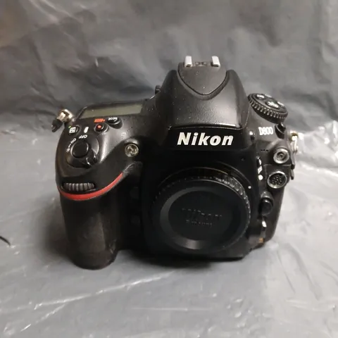 NIKON D800 DIGITAL CAMERA 