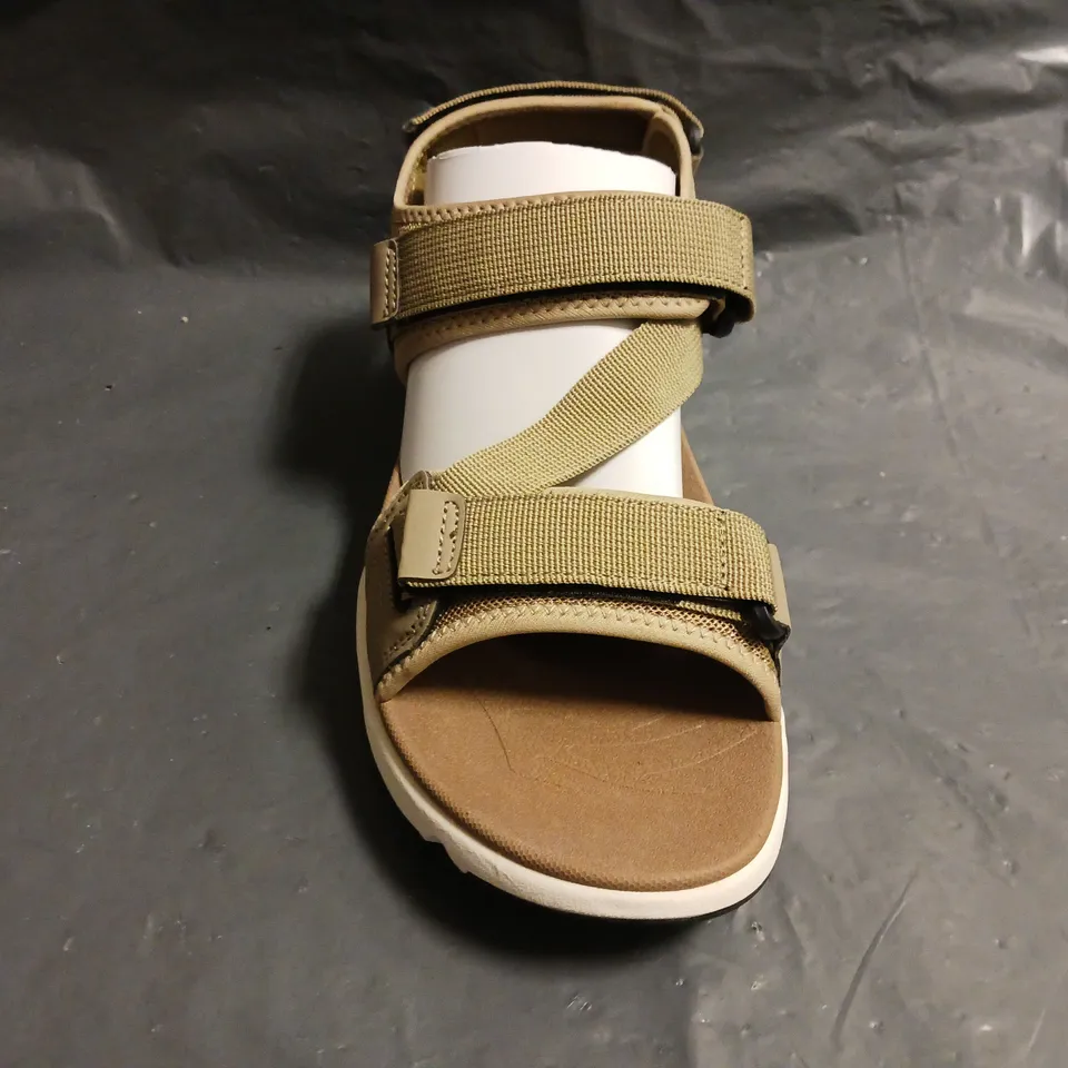 BOXED PAIR OF PDQ SANDALS IN BEIGE SIZE 10